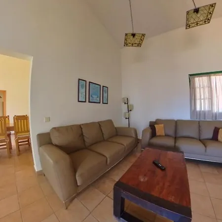 La Maison Dandres, By Comfortable Luxury