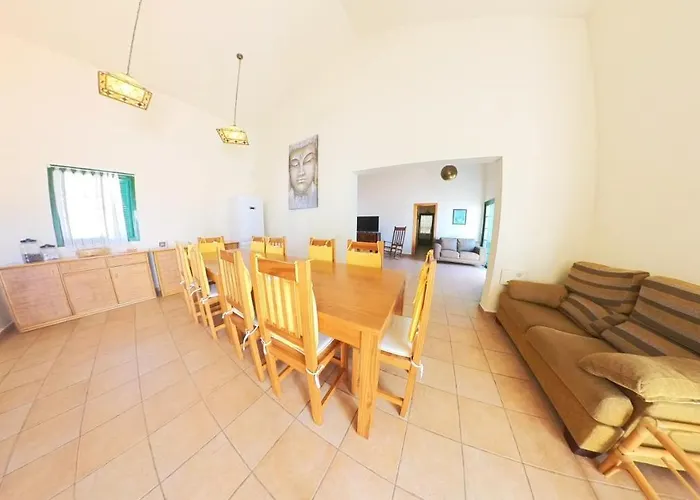 La Maison Dandres, By Comfortable Luxury Villa